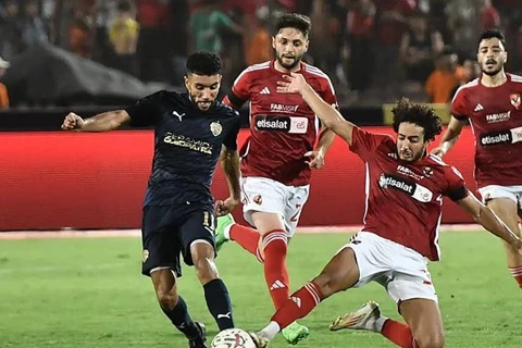 "ارتبط بالزمالك ورفضه كولر".. رحلة قندوسي في مصر بين الأهلي وسيراميكا